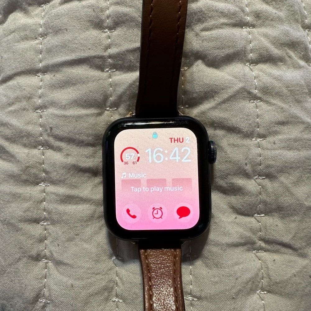 Brown Smartwatch with Square Face and Health Tracking Features